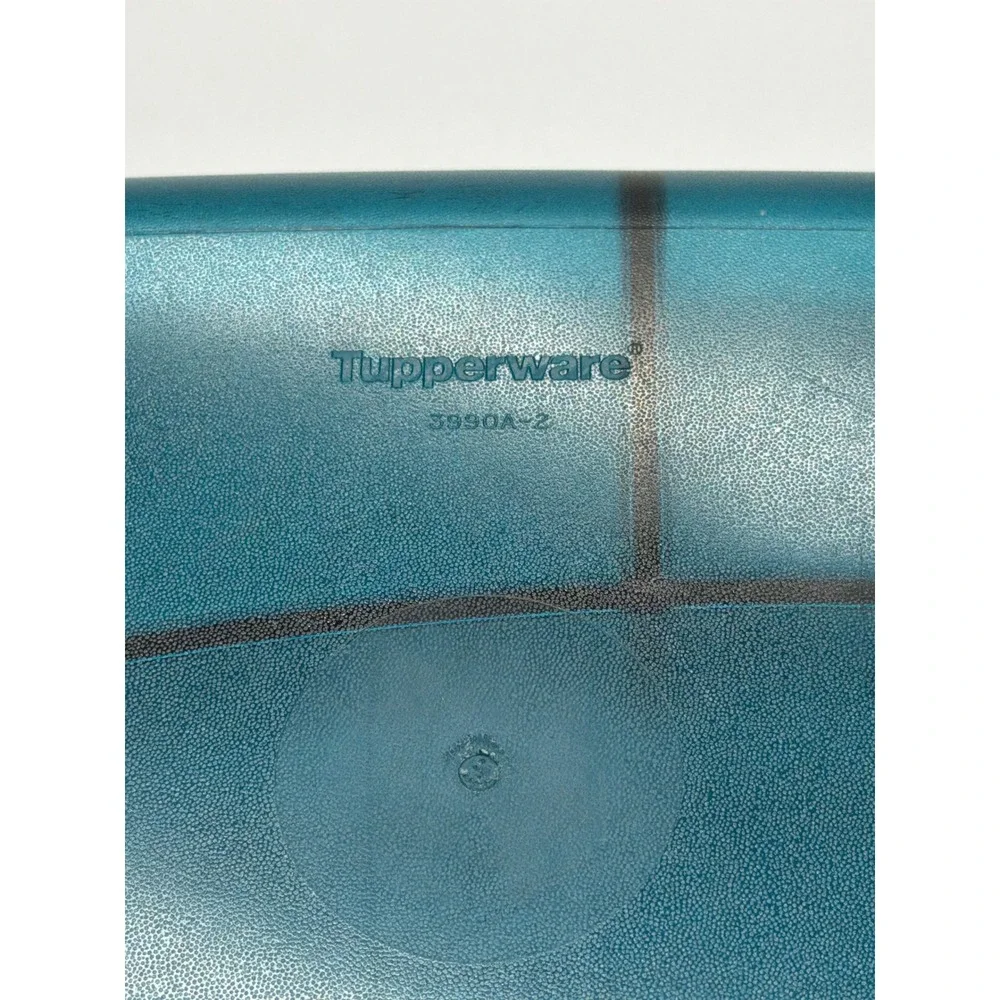 Tupperware Teal Blue 3‎ Compartment Microwave Reheatable Lunch Container 3990A-2